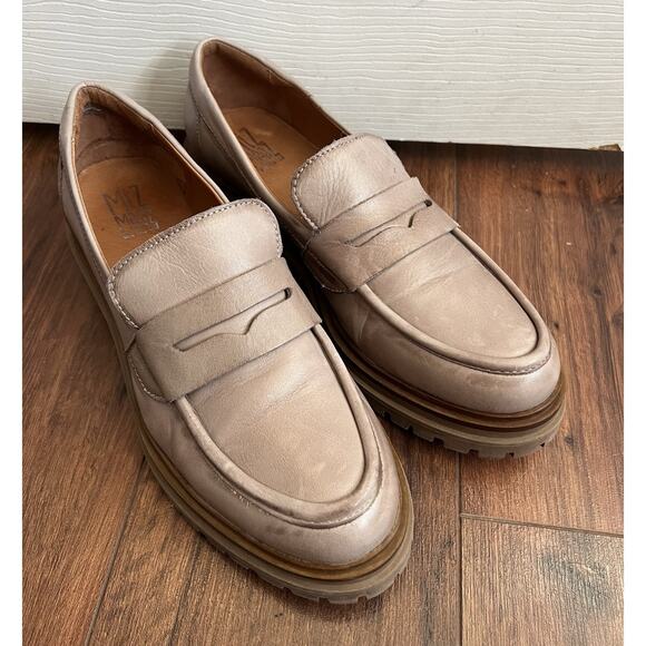 MIZ MOOZ Women's Legend Beige Antique Burnished Leather Lug Sole Loafer Shoes 40 - Picture 2 of 13